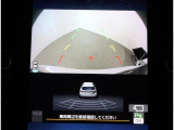 後方確認に便利なバックカメラ装備!!狭い駐車場や後方が確認しづらい場所に駐車するときや、車を切り返す時に安心の装備です!!