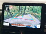 【バックカメラ】駐車時に後方がリアルタイム映像で確認できます。大型商業施設や立体駐車場での駐車時や、夜間のバック時に大活躍!運転スキルに関わらず、今や必須となった装備のひとつです!