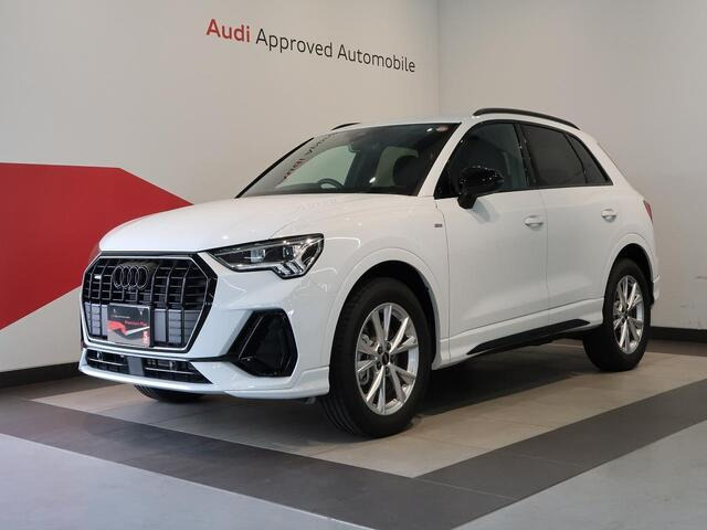 アウディ Q3 