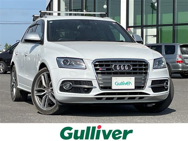 SQ5 3.0 4WD 本革シート