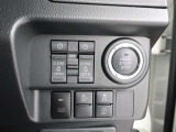 両側電動スライドドアで乗り降り便利です