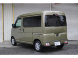 スクエアボディのゆったり空間で気分も視界も爽快な運転を。クルマ側面上部の傾きを垂直に近づけ、大きなルーフサイド幅を実現。荷物がたくさん積めるのはもちろんのこと、車内でのびのびとくつろげます♪
