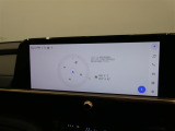 ディスプレイオーディオを装備。ナビ機能はないですがスマホとクルマをつなぐことで、いろんなサービスが楽しめます。