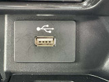 前席USB電源です。