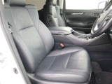 ☆座り心地が良いシートなので長時間の運転でも快適にお過ごしいただけます♪