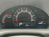 ☆視認性の良いメーターには、燃費情報など運転をサポートする様々な情報を表示します☆