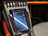 Multifunction-Steering Wheel in Smooth LeatherOptional Stitching on Steering WheelsFull Electrically Adjustable and Heated Seats