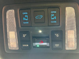 【パワーバックドア】スマートキーや運転席のボタンを押すだけでリアゲートが自動で開閉します!荷物を持っている時や、高い位置にあるバックドアを閉める際に便利な機能です♪