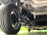 お車を安心してお乗りいただく為には、足回りの定期点検が欠かせません。サービスサポート(有償保証)では無料点検もご提供しており、安心のカーライフをお過ごしいただけるサポート体制が整っています。
