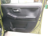 運転席側の内張りも綺麗です。
