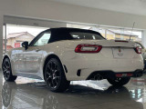 ご覧いただきありがとうございます。当店はショールーム内と屋外展示場に選りすぐりのFIAT・ABARTH・Alfaromeoの正規認定中古車を展示しており、在庫車両はできる限り多く撮影、掲載してご案内しております。