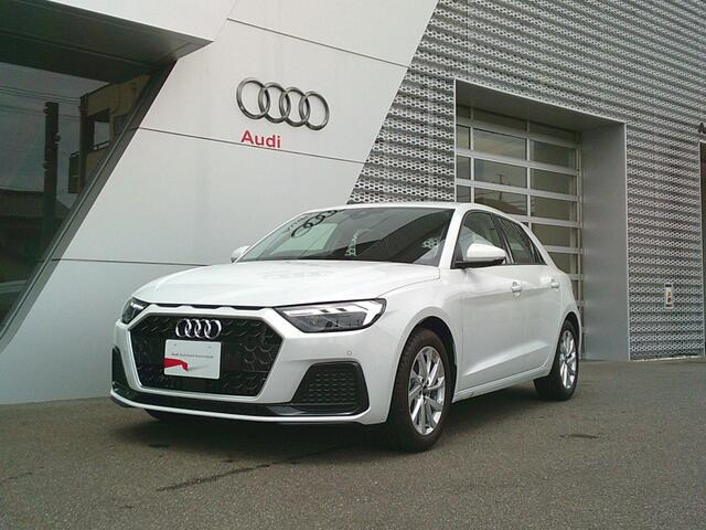 A1スポーツバック 25 TFSI アドバンスド
