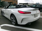 数ある認定中古車の中から群馬BMWプレミアムセレクション館林をご覧いただきまして誠にありがとうございます。ベテランスタッフがお客様のご質問に丁寧にご回答させていただきますので宜しくお願いします。