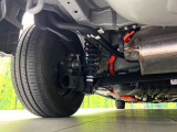 お車を安心してお乗りいただく為には、足回りの定期点検が欠かせません。サービスサポート(有償保証)では無料点検もご提供しており、安心のカーライフをお過ごしいただけるサポート体制が整っています。