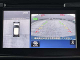 < アラウンドビューモニター >前後左右にカメラがついているので、狭い道での確認や車庫入れが苦手な方もラクラクです!