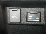 【充電用USB端子】デバイスの充電に便利です。※実際の接続端子は写真で確認or店舗までご気軽にお問合せください♪