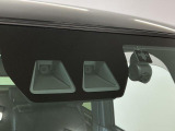 ダイハツの予防安全機能「スマートアシスト」。衝突回避支援ブレーキ機能をはじめ、運転手をサポートする機能が多数装備!安心・安全で、ドライブがより楽しいものになります♪
