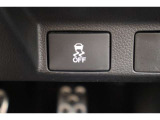 VSA(Vehicle Stability Assist)が装備!!VSAはコーナリング時の横滑りを抑制する機能と車両の急激な挙動変化を抑える機能で、安定した走行を実現していいます!!