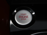 ●Start/Stop●ブレーキを踏みボタンを長押しするだけで、キーの抜き差しなく簡単にエンジンをかける事が出来ます。
