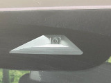 【ホンダセンシング】走行中に前方の車両等を認識し、衝突しそうな時は警報とブレーキで衝突回避と被害軽減をアシスト。より安全にドライブをお楽しみいただけます。