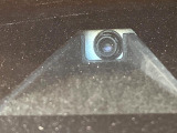 【トヨタセーフティセンス】走行中に前方の車両等を認識し、衝突しそうな時は警報とブレーキで衝突回避と被害軽減をアシスト。より安全にドライブをお楽しみいただけます。