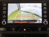 バックモニター付きです。モニターにはガイド線も表示されます。