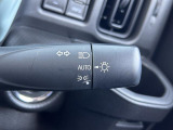 [オートライト]AUTOに合わせておくだけで夜間や、トンネル内で自動でヘッドライトが点灯します!付け忘れ消し忘れがないので楽々☆