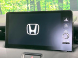 【メーカー純正ナビ】インテリアに溶け込むスタイリッシュな「専用設計」メーカーナビを装備♪視認性や操作性など基本性能にも優れ、より上質なカーライフをお楽しみいただけます。