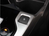 【Sモード】スイッチオンでスポーティな走行を!エンジンのトルク感を活かしたレスポンスの良い走りに。