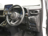 見通しのよいすっきりとした視界で、誰でも運転しやすいです。運転のしやすさは疲れにくさにも繋がりますよ♪