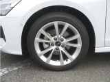 新型の車種から、お求めやすいモデルまで幅広く取り扱っております。
