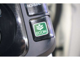 ECONスイッチの効果とあなたの運転で、クルマと力をあわせ「燃費向上=ガソリン代の節約=CO2 削減」のチャレンジをお楽しみください。