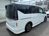 セレナ 1.4 e-POWER ハイウェイスターV 