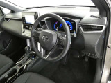 【運転席】運転席周りの画像です。プロの手で隅々までクリーニングしています。ご来店いただき実際に見てみてくださいね☆