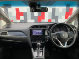 インパネ全体:視界が開けて前が見やすい設計です!安全に運転できます!