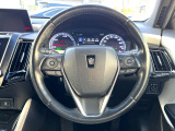 【純正革巻きステアリング】上質な革を使用することで、手にしっかり馴染みとても運転しやすいハンドルです♪