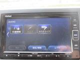 ホンダ純正ナビなのでダッシュボードにスッキリと収まっています。ナビの案内があれば土地勘の無い所でも道に迷わず安心!見知らぬ土地へのドライブも一層楽しくなります!
