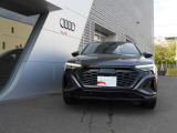 Q8スポーツバック e-tron 55 クワトロ Sライン 4WD 