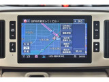 純正ナビを装備。タッチパネル式で使いやすく、お出かけもラクラクです。