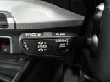 前方車両を感知して一定の車間距離を保ちながら追従走行するアダプティブクルーズCが装備されております。ロングドライブにはぜひ欲しい機能です。