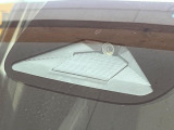 【ホンダセンシング】走行中に前方の車両等を認識し、衝突しそうな時は警報とブレーキで衝突回避と被害軽減をアシスト。より安全にドライブをお楽しみいただけます。