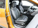 ■RIVOLIバルサトブラックレザーシート ■運転席メモリー機構付8wayパワーシート ■前席マルチポイントランバーサポート ■前席シートマッサージ機構 ■前席シートヒーター