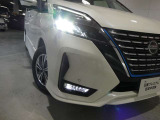 夜間運転の安全をサポート!視界がクリアになるLEDヘッドライトです。