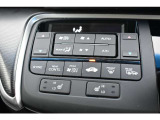 オートエアコンのお車ですので室内の温度をスムーズに調整してくれます♪