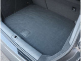 Audi正規ディーラーが高品質をお約束。高度な訓練・教育を受けたAudi専任メカニックが、100項目にもおよぶ精密な点検を実施いたします。すべてをクリアしたAudi車だけが、あなたのお手元に届けられるのです。