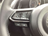 【ハンドルスイッチ】ハンドルを握ったまま、この車の快適装備を操作することが可能です☆詳しくは営業スタッフまでお尋ねください☆