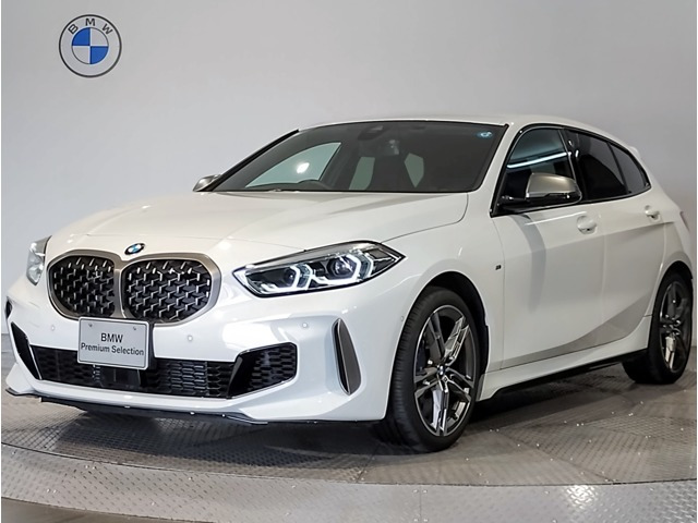 1シリーズ M135i xドライブ 4WD