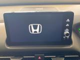 【メーカー純正ナビ】インテリアに溶け込むスタイリッシュな「専用設計」メーカーナビを装備♪視認性や操作性など基本性能にも優れ、より上質なカーライフをお楽しみいただけます。