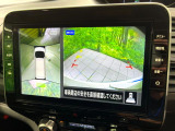 【アラウンドビューモニター】専用のカメラにより、上から見下ろしたような視点で360度クルマの周囲を確認することができます☆死角部分も確認しやすく、狭い場所での切り返しや駐車もスムーズに行えます。