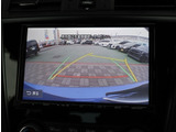 お車選びをお楽しみ頂けるよう、在庫車の展示スペースを十分に確保しております。
